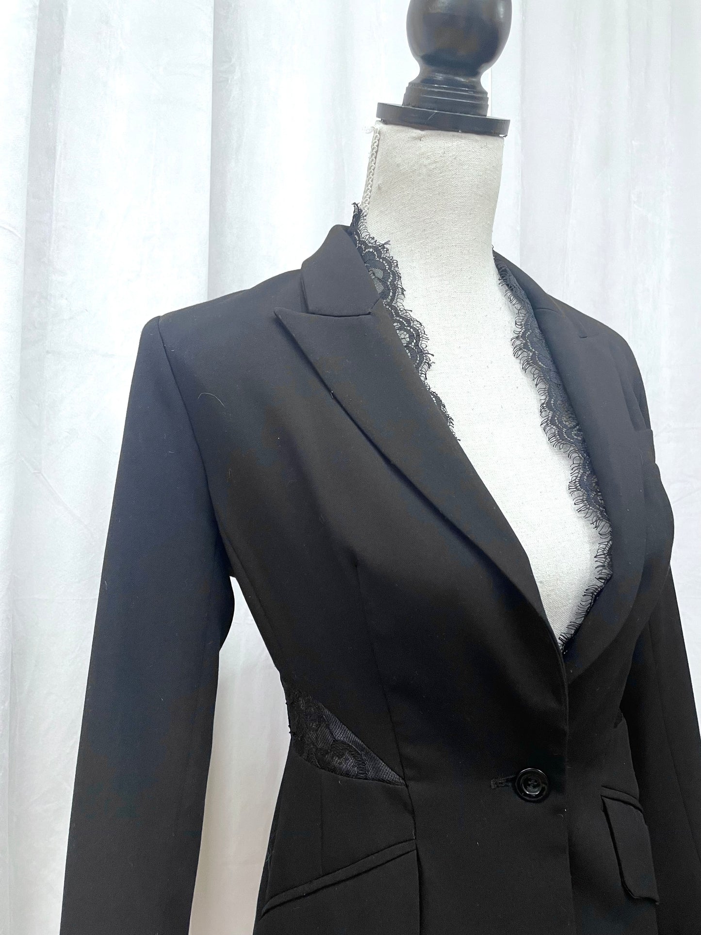 Alexander McQueen lace panel blazer, 2010’s
