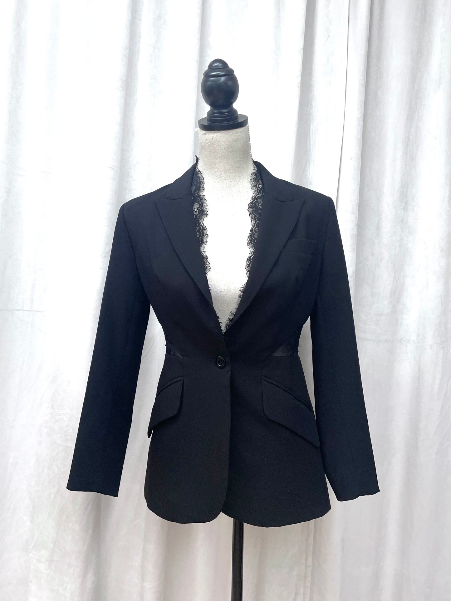 Alexander McQueen lace panel blazer, 2010’s