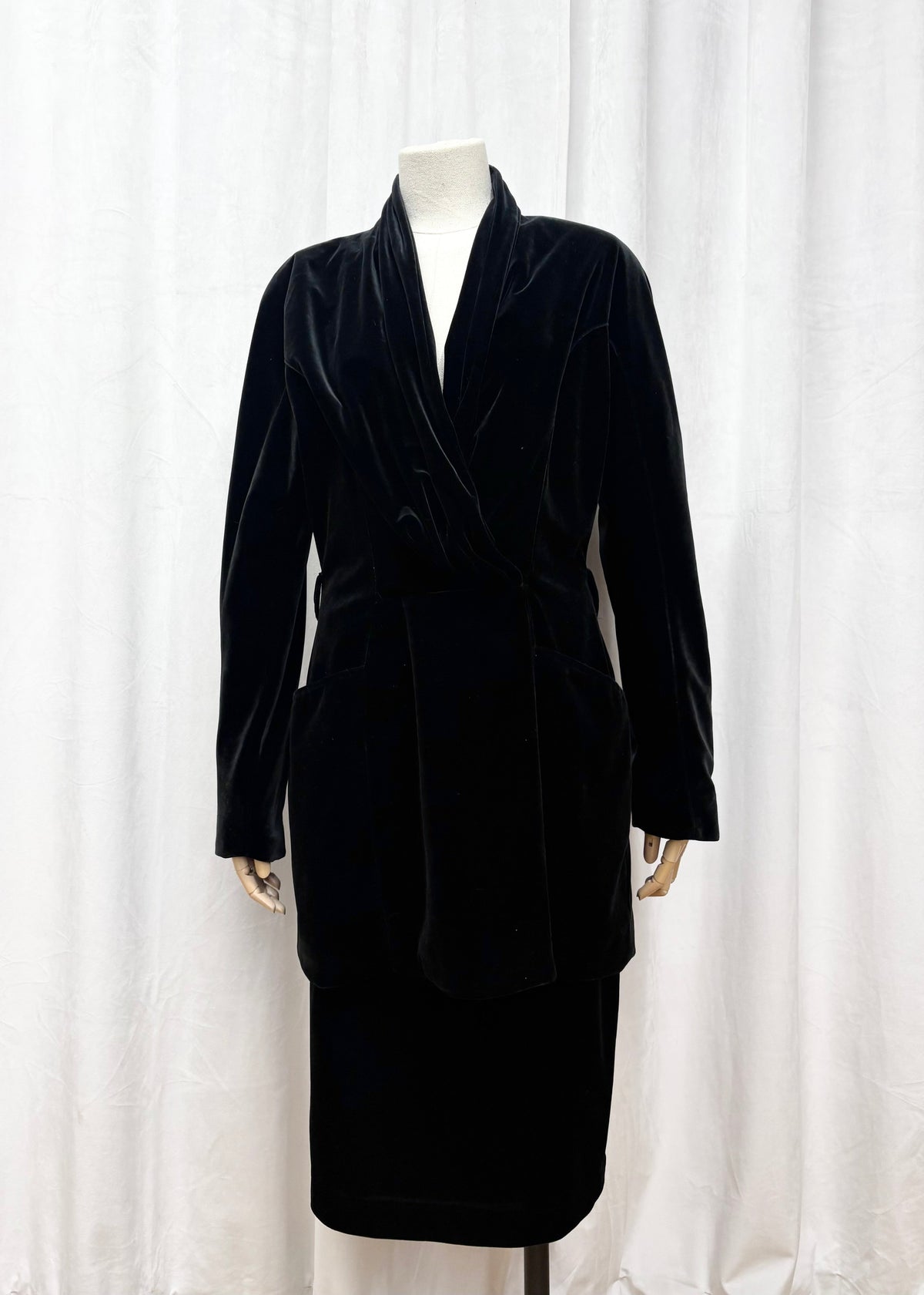 Mugler velvet suit, 1990’s